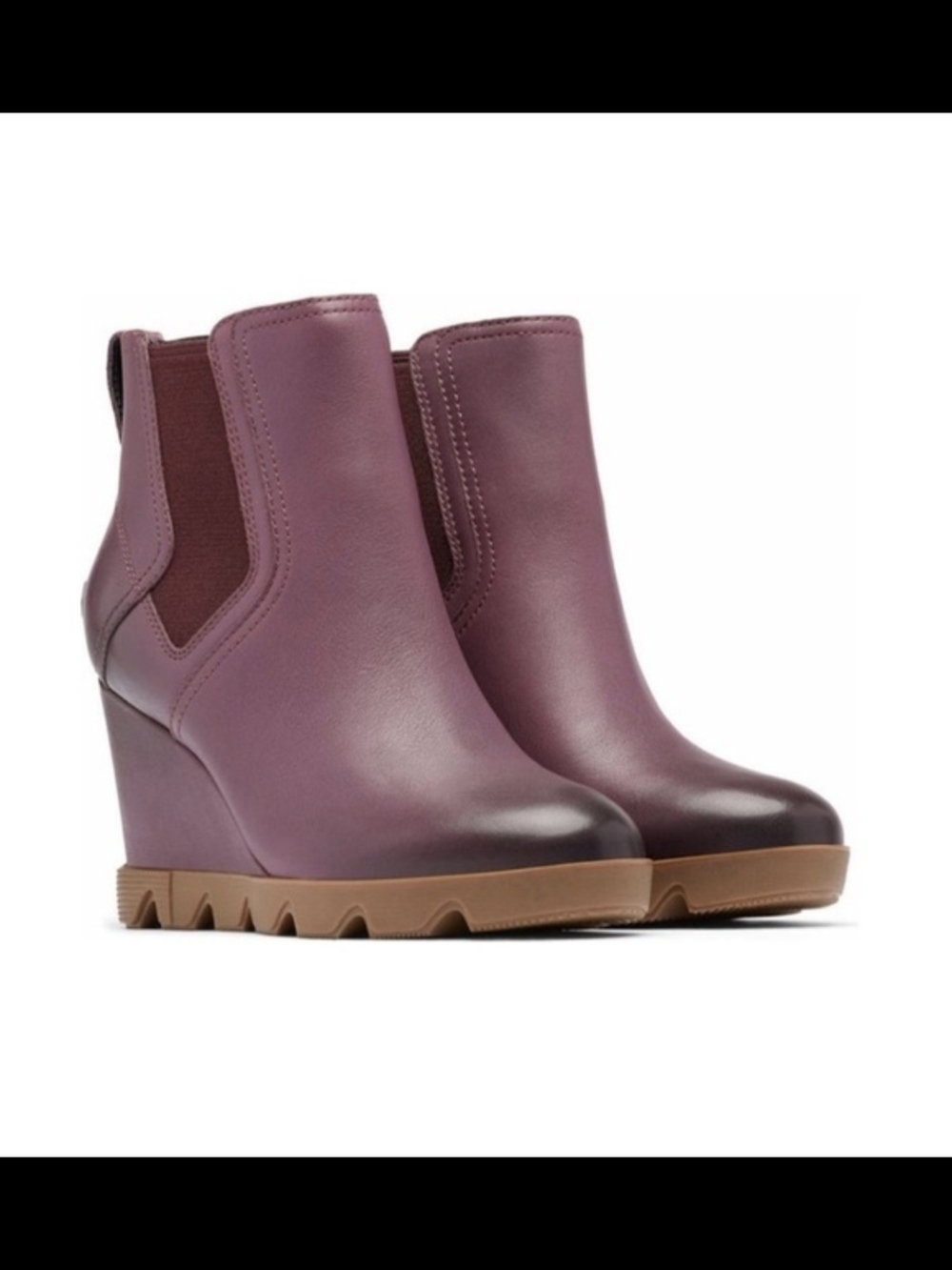 Sorel Women's Plum Wedge Chelsea Boots with Tan Lug Sole